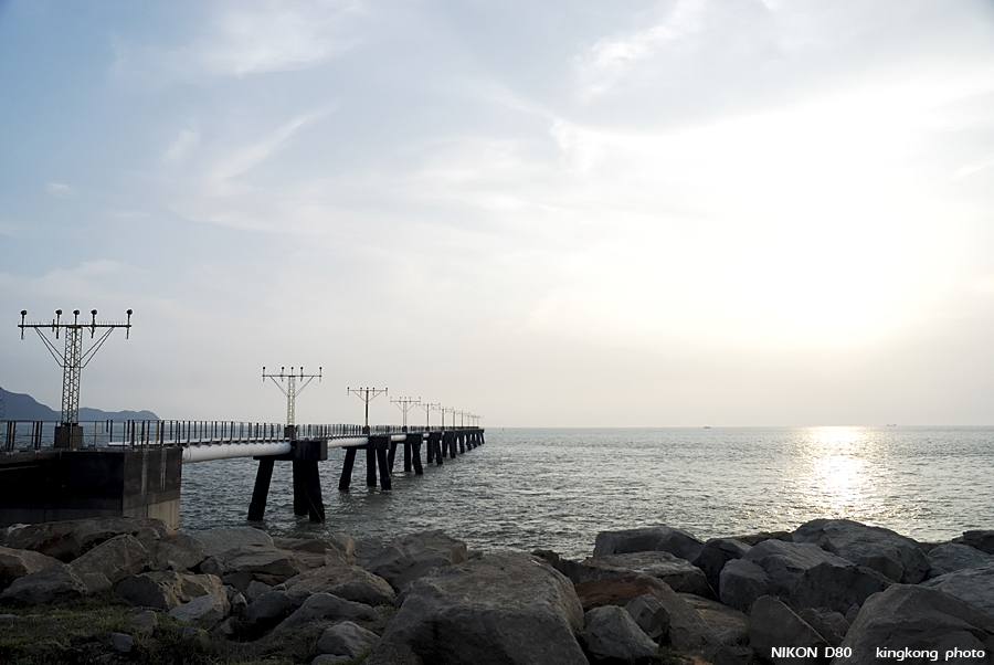 _DSC1108.jpg - AIRPORT SOUTH RUNWAY