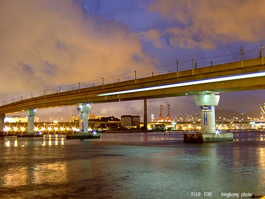 DSCF0564.JPG - Night Shot