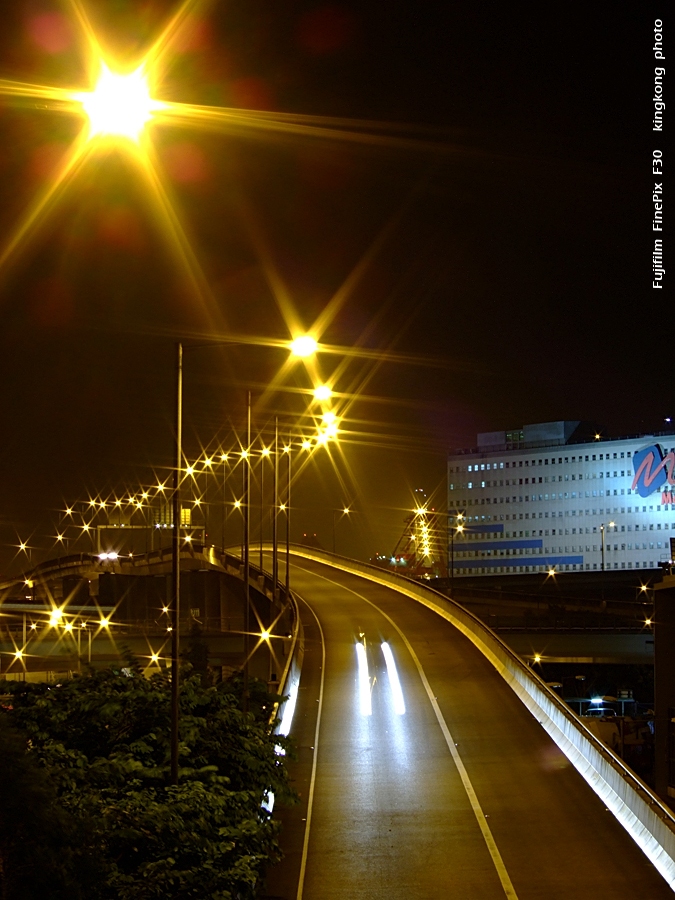 DSCF0959.JPG - Night Shot