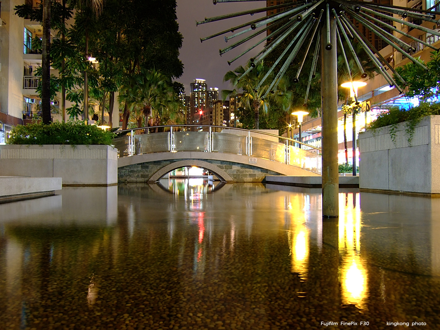 DSCF2646.JPG - Night Shot