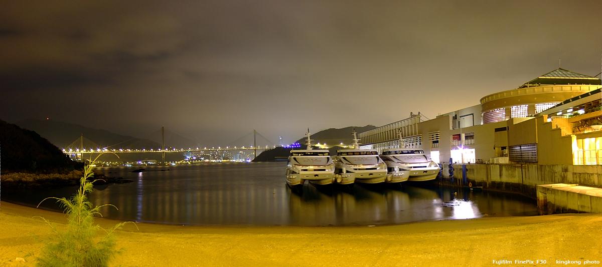 DSCF4324.JPG - Night Shot