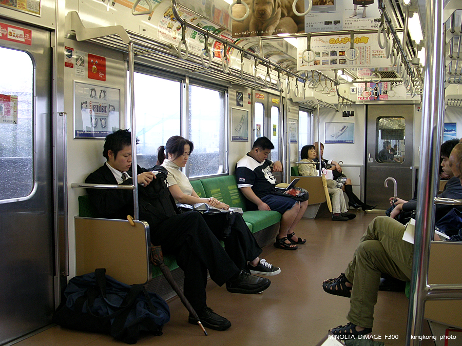 PICT0214.JPG - JR車箱