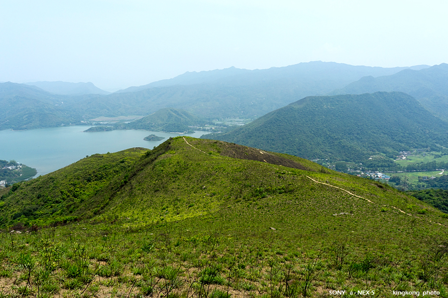 _DSC8827.jpg - Taken at Latitude/Longitude:22.542827/114.200290. 1.06 km North Wo Hang Tai Long  Hong Kong   (Map link) 