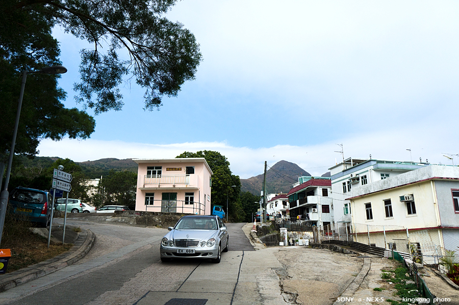 _DSC4840.jpg - Taken at Latitude/Longitude:22.385570/114.261040. 0.63 km West Yau Ma Po  Hong Kong   (Map link) 