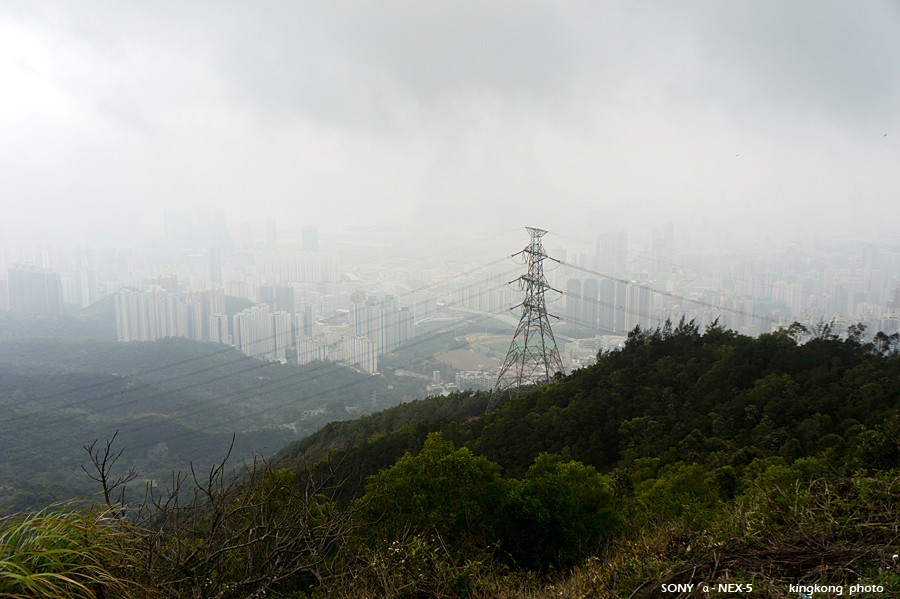 _DSC7679.jpg - Taken at Latitude/Longitude:22.355510/114.208520. 1.07 km North-East Tai Hom Village  Hong Kong   (Map link) 