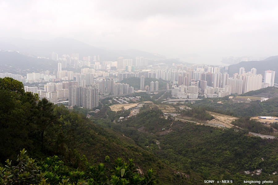 _DSC8444.jpg - Taken at Latitude/Longitude:22.364294/114.193824. 1.11 km East Kung Miu  Hong Kong   (Map link) 