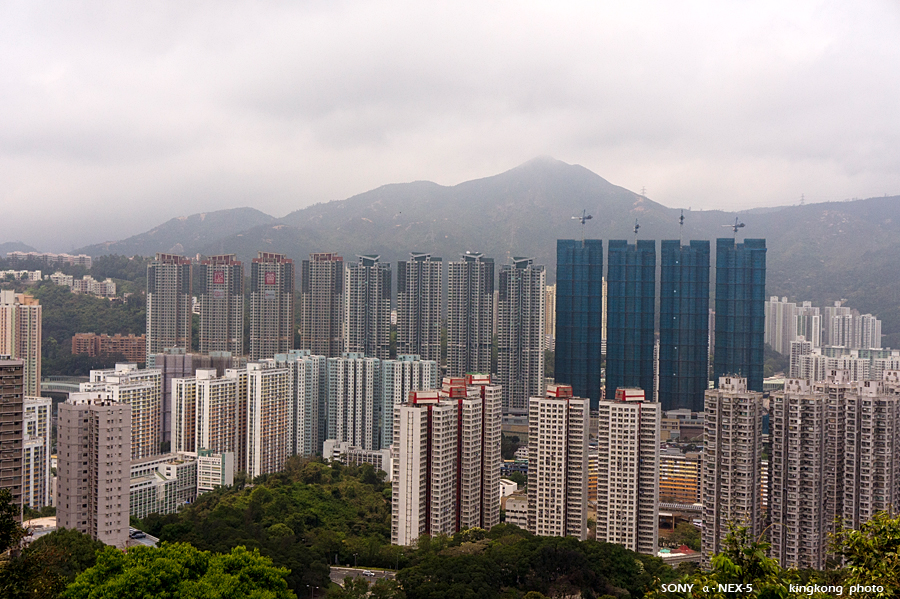 _DSC8451.jpg - Taken at Latitude/Longitude:22.360875/114.182694. 0.65 km South Kung Miu  Hong Kong   (Map link) 