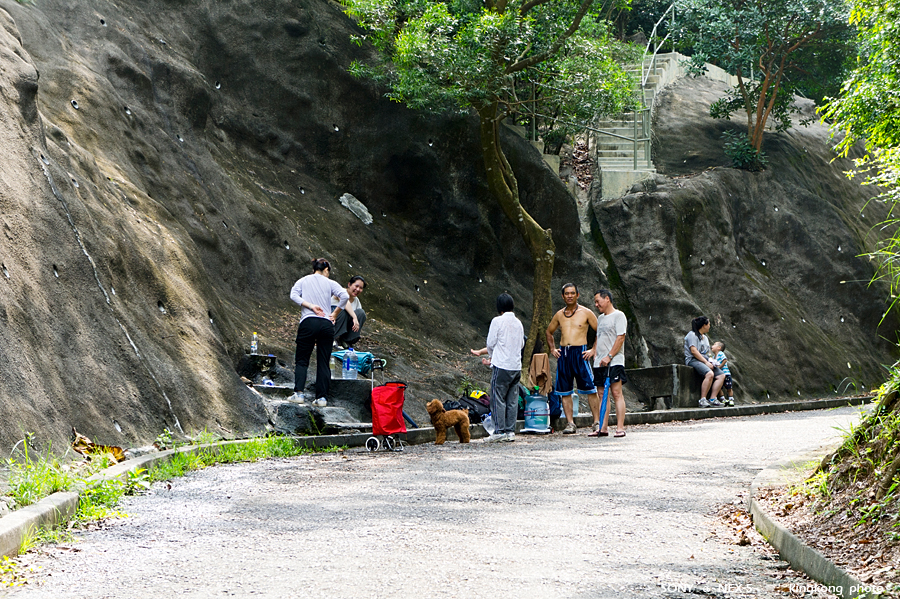 _DSC9008.jpg - Taken at Latitude/Longitude:22.367492/114.150457. 1.67 km West Ha Keng Hau  Hong Kong   (Map link) 