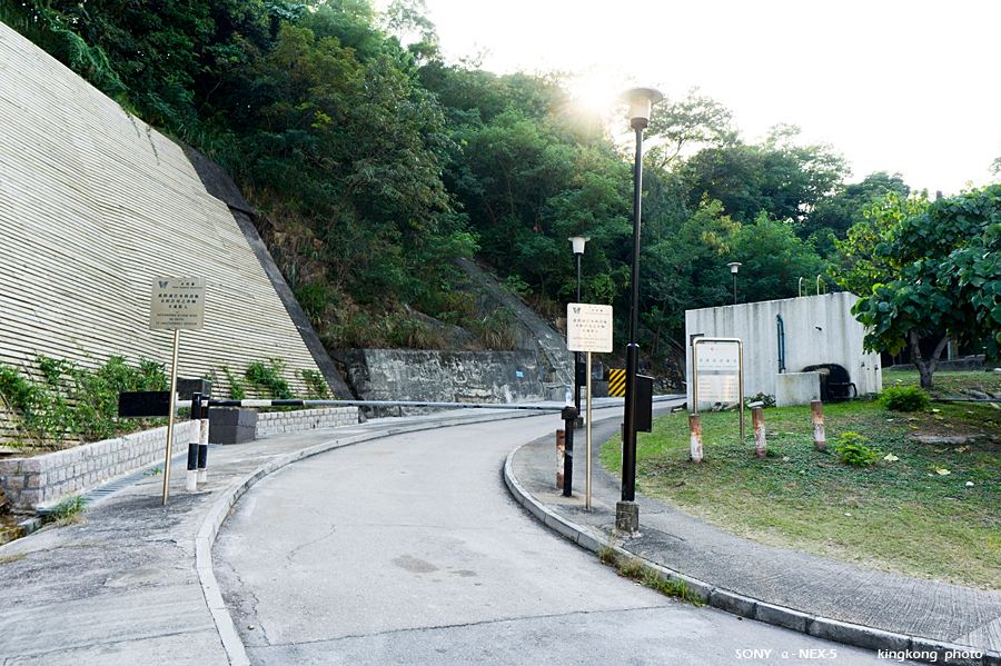 _DSC2847.jpg - Taken at Latitude/Longitude:22.348070/114.105630. 0.62 km East Tsing Yi Town  Hong Kong   (Map link) 