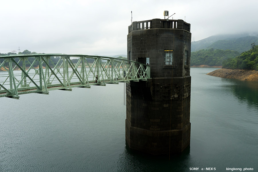 _DSC1720.jpg - Taken at Latitude/Longitude:22.380015/114.148795. 1.63 km East Wo Yi Hop  Hong Kong   (Map link) 